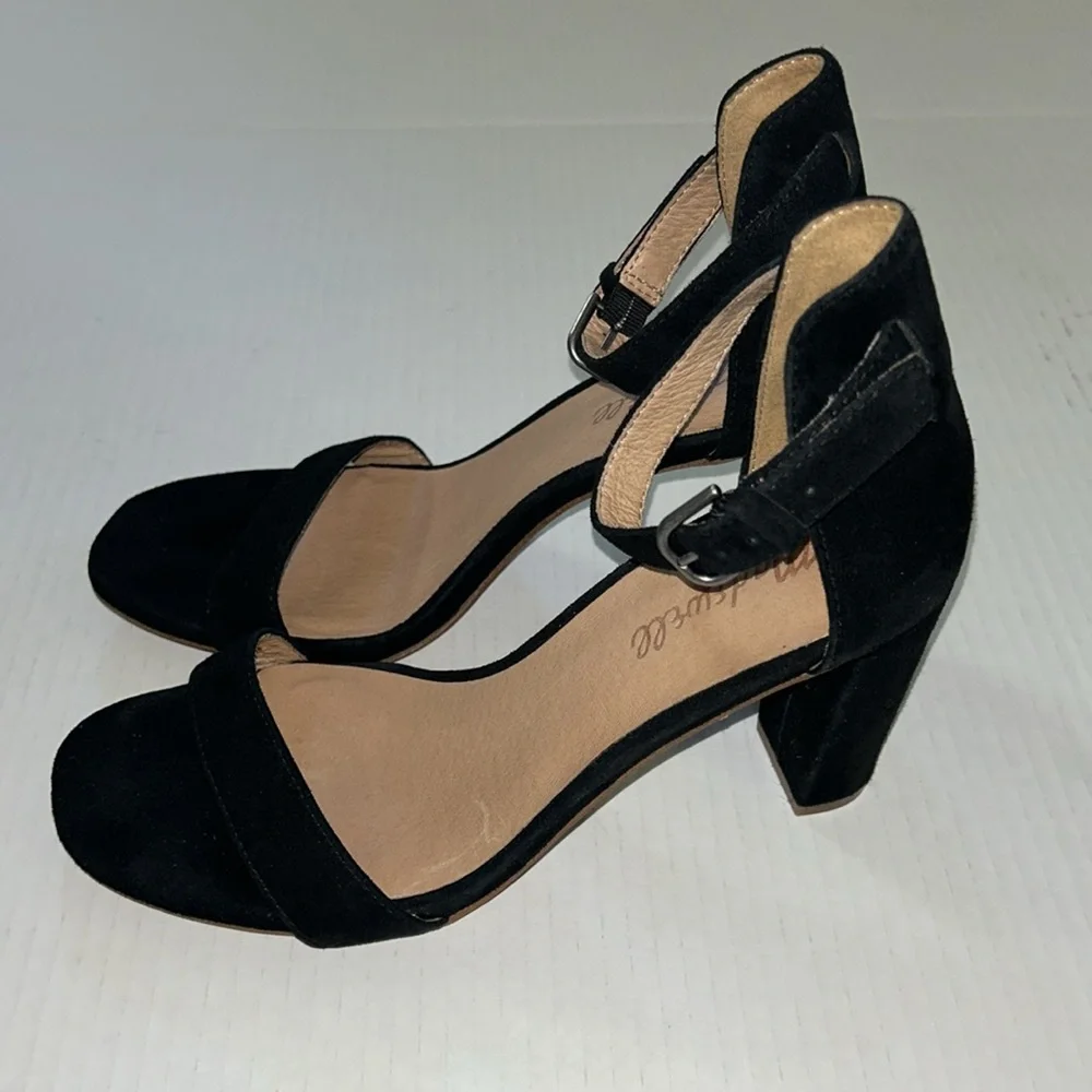 Madewell The Brooke Ankle-Strap Sandal in Suede - Size 7.5